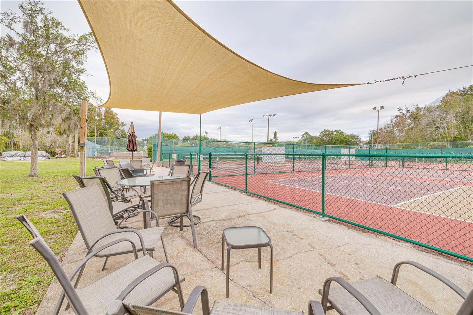 CRESCENT OAKS COUNTRY CLUB PH 1 - Residential