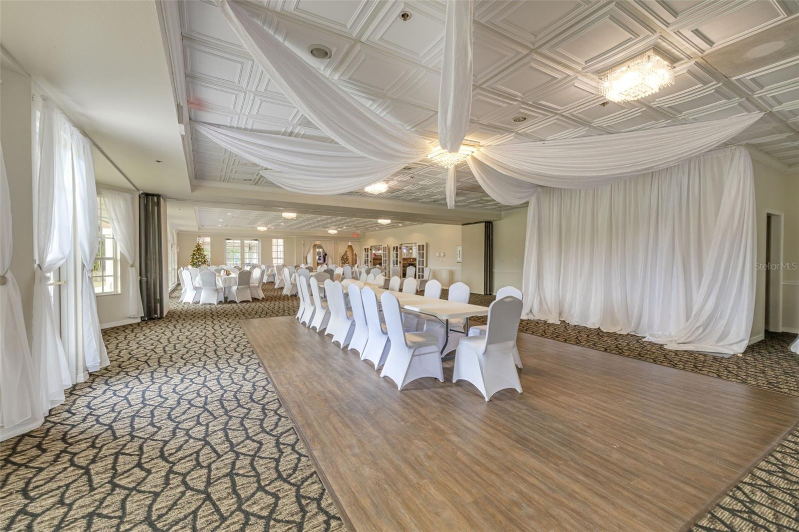 CRESCENT OAKS COUNTRY CLUB PH 1 - Residential