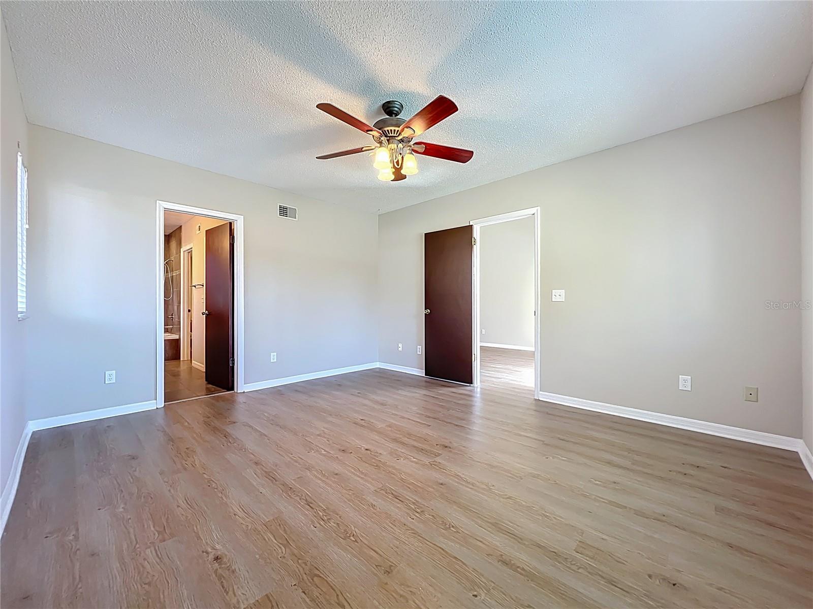 AUTUMN GLEN - Residential