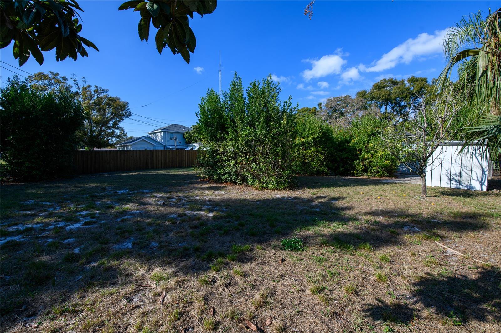 LAKE SHEFFIELD 1ST SEC - Residential