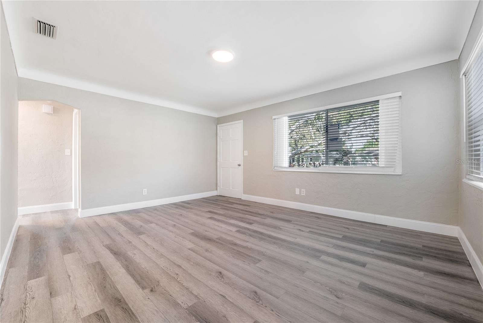 LAKE SHEFFIELD 1ST SEC - Residential