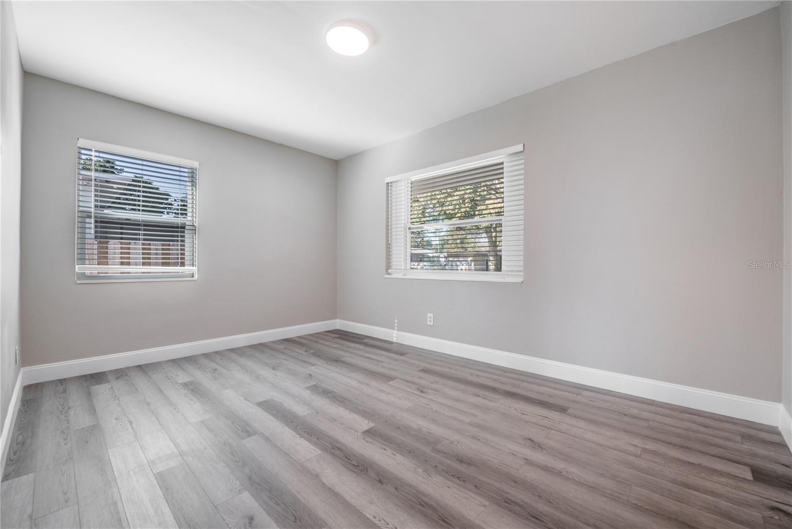 LAKE SHEFFIELD 1ST SEC - Residential