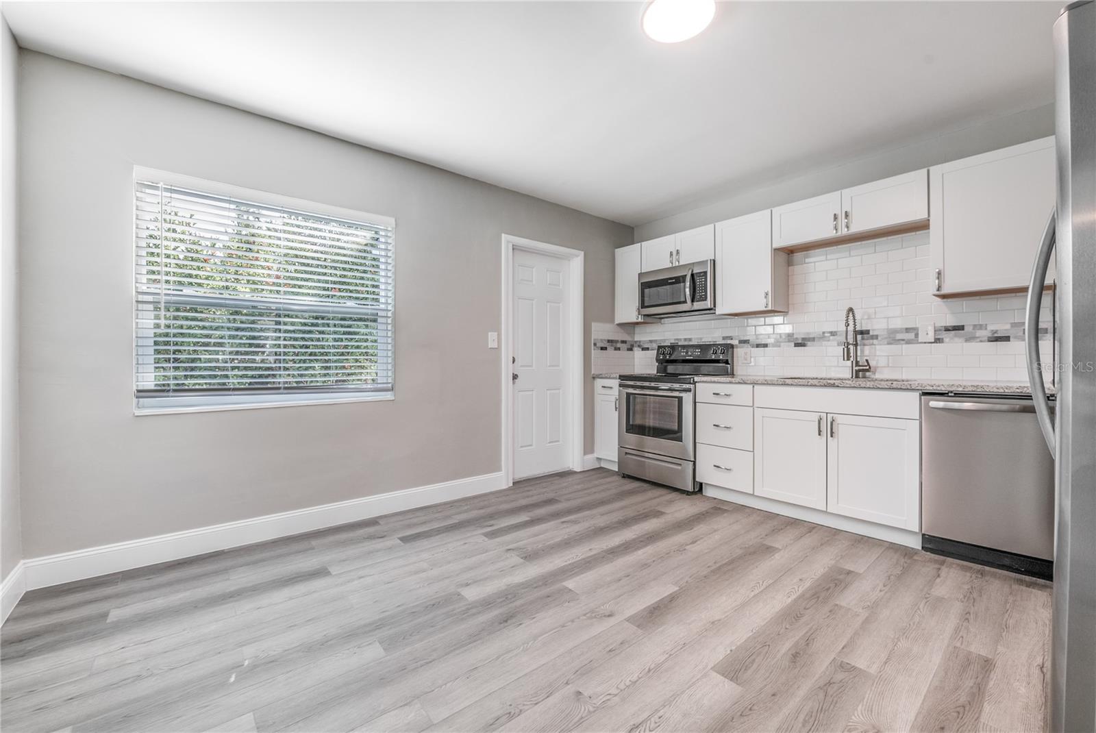 LAKE SHEFFIELD 1ST SEC - Residential