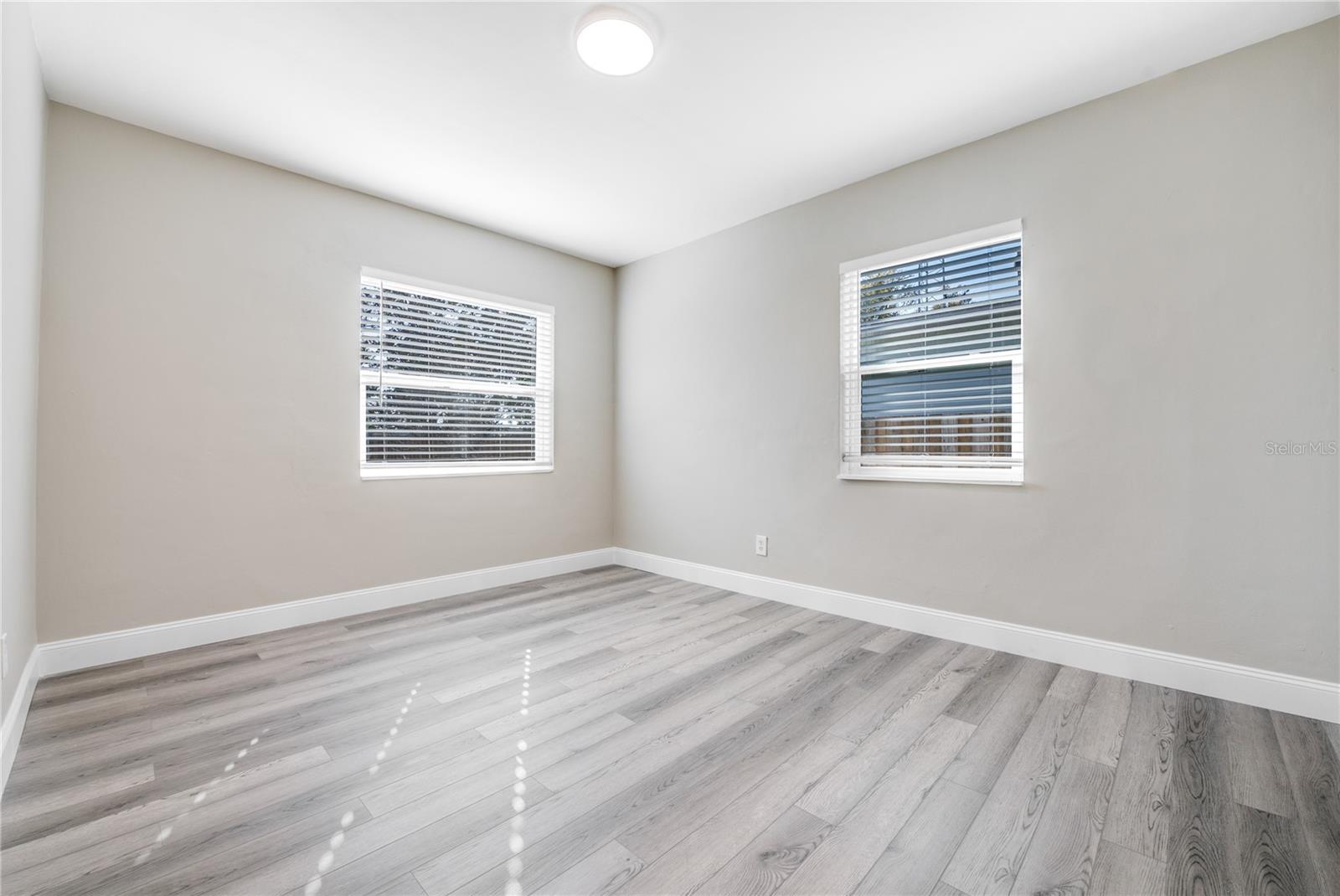 LAKE SHEFFIELD 1ST SEC - Residential