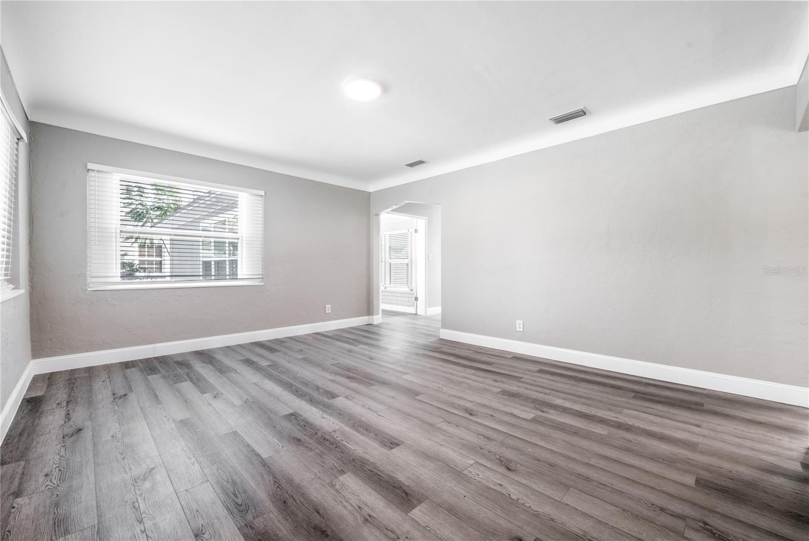 LAKE SHEFFIELD 1ST SEC - Residential