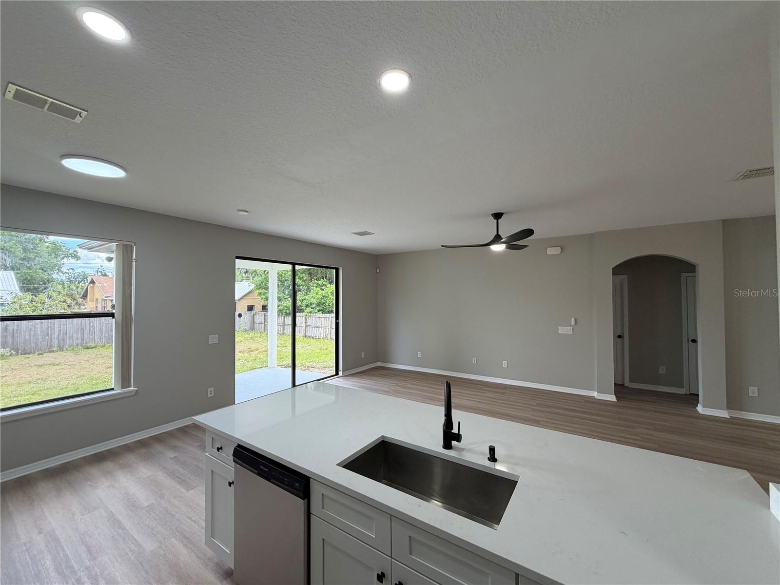 DADES LT A-C BLK 05 RICHS ADD DELAND - Residential