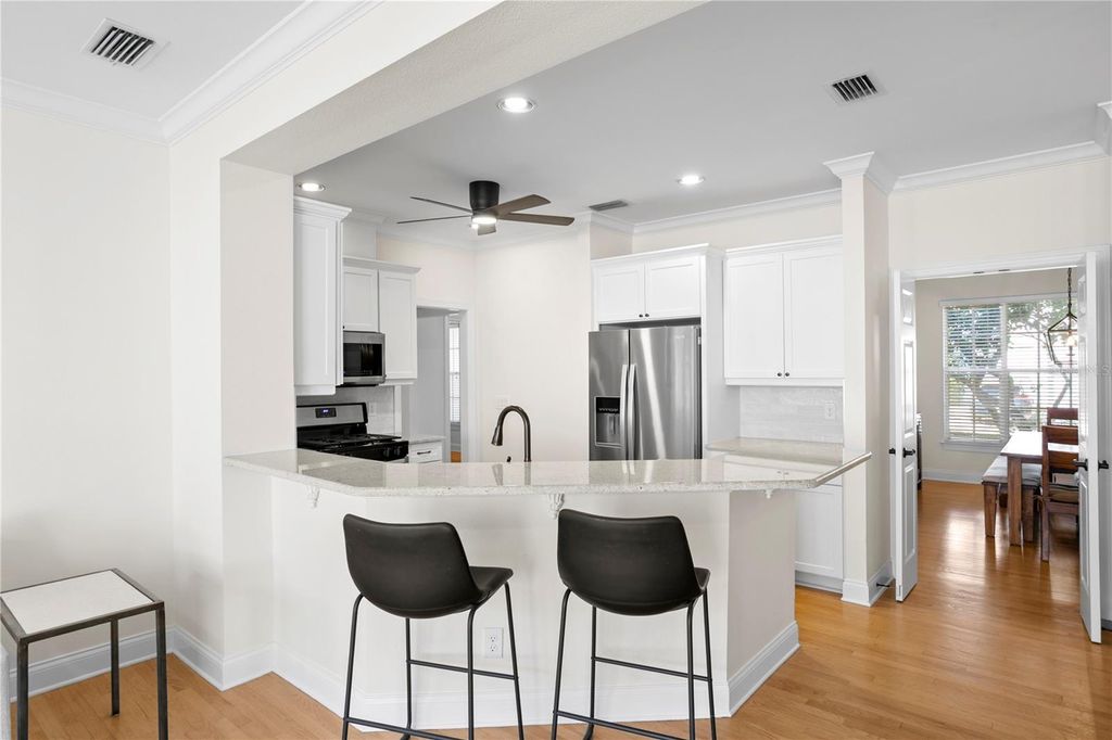 Photo of 904 Harbour Bay Drive, Tampa, FL 33602 (MLS # TB8474609)