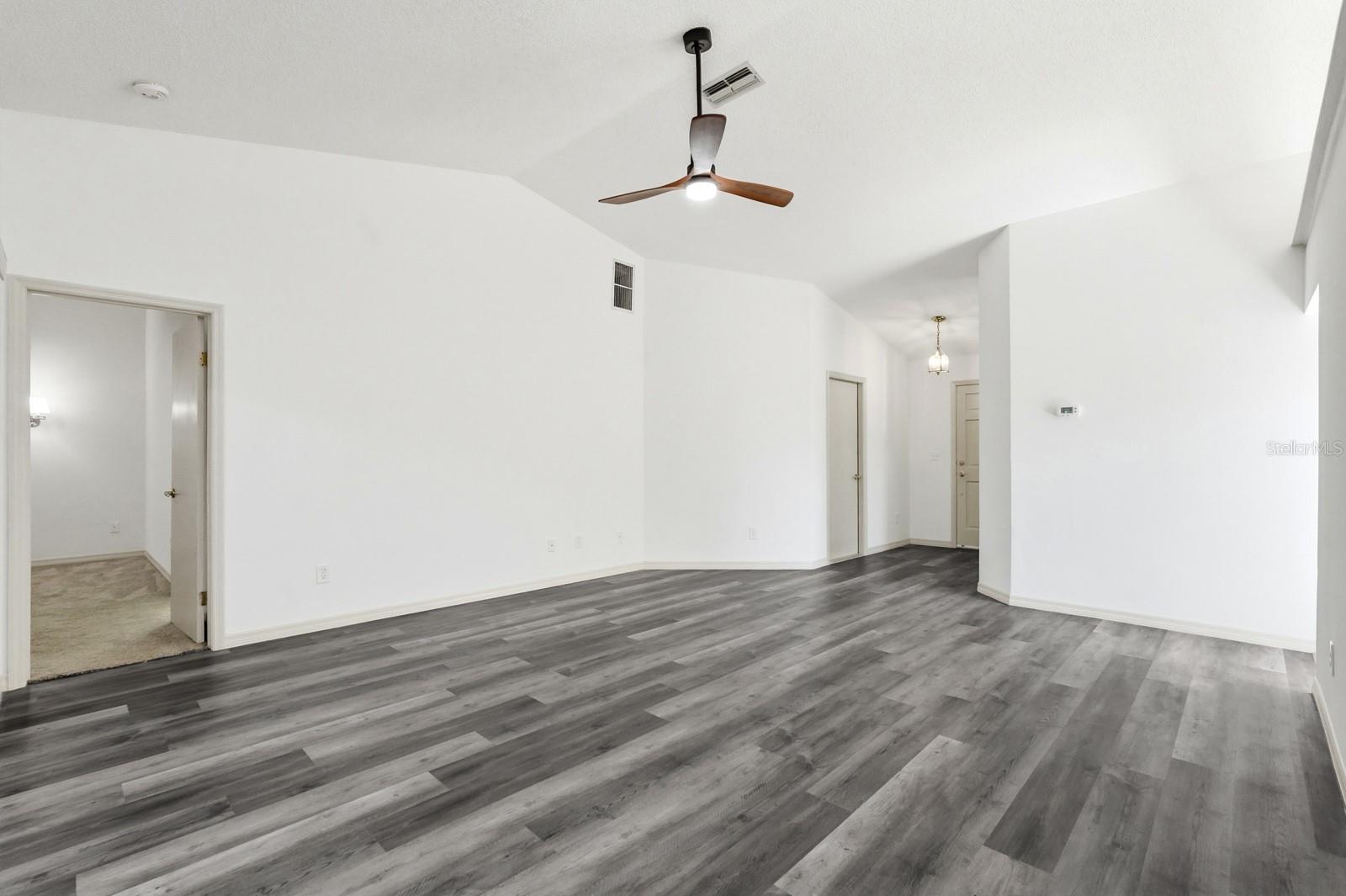 PINE ISLAND PH 01 - Residential