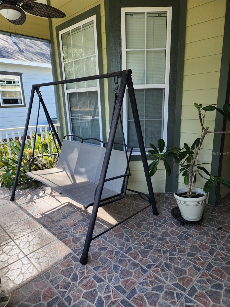 VICTORIA STATION - Residential