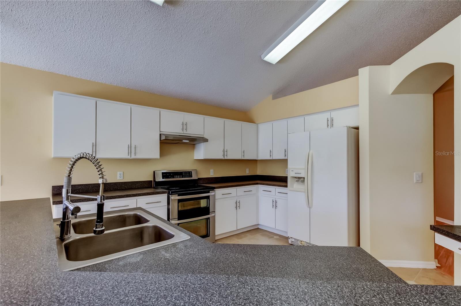 WEST BAY PH III - Residential