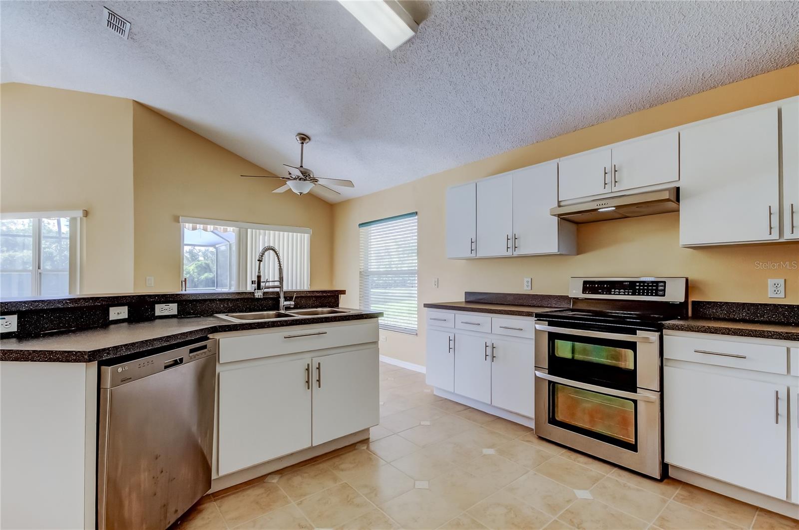 WEST BAY PH III - Residential