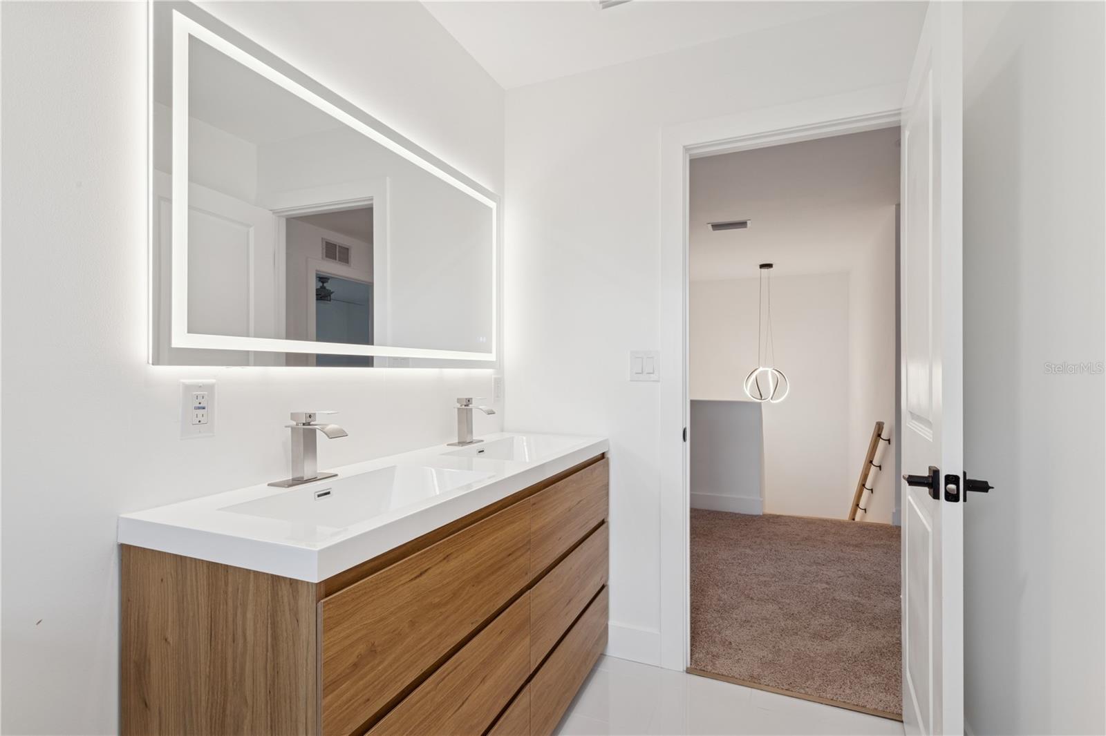 NEBRASKA PLACE - Residential