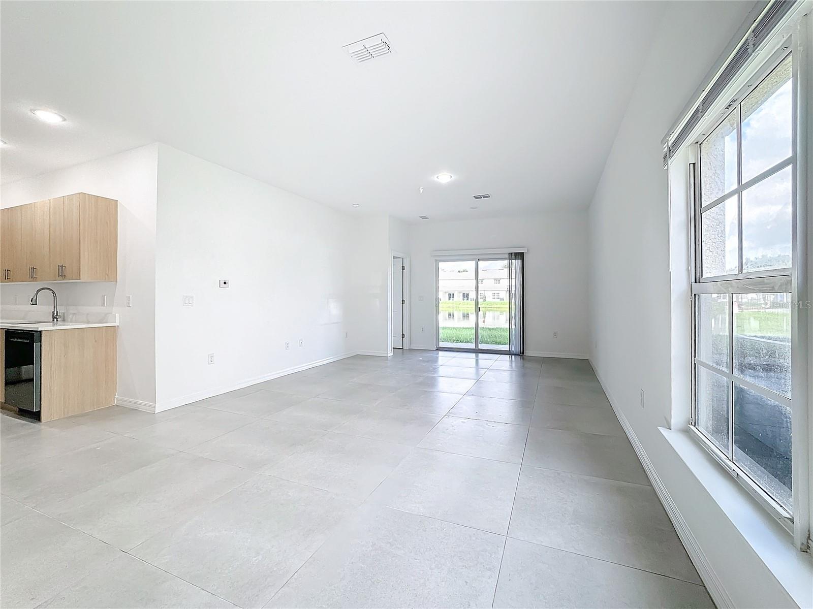 BARTON COURT - Residential Lease