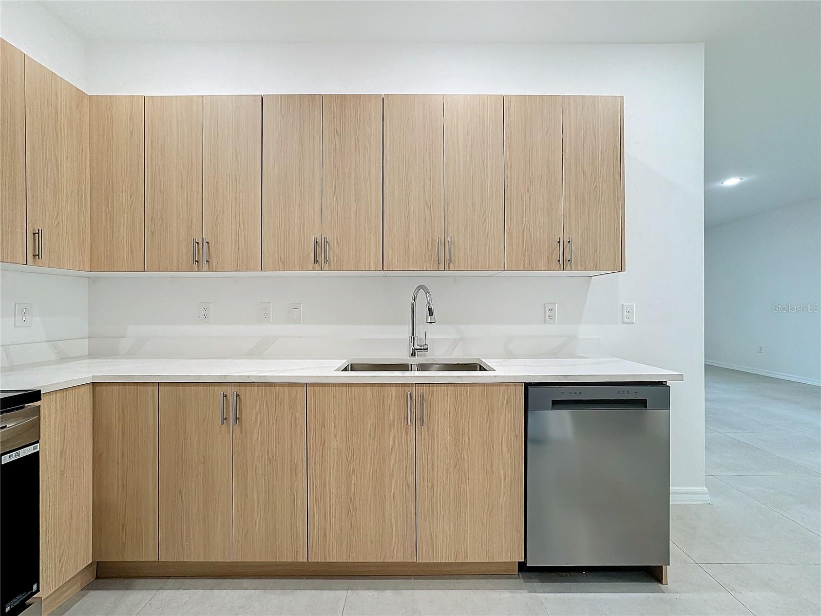 BARTON COURT - Residential Lease