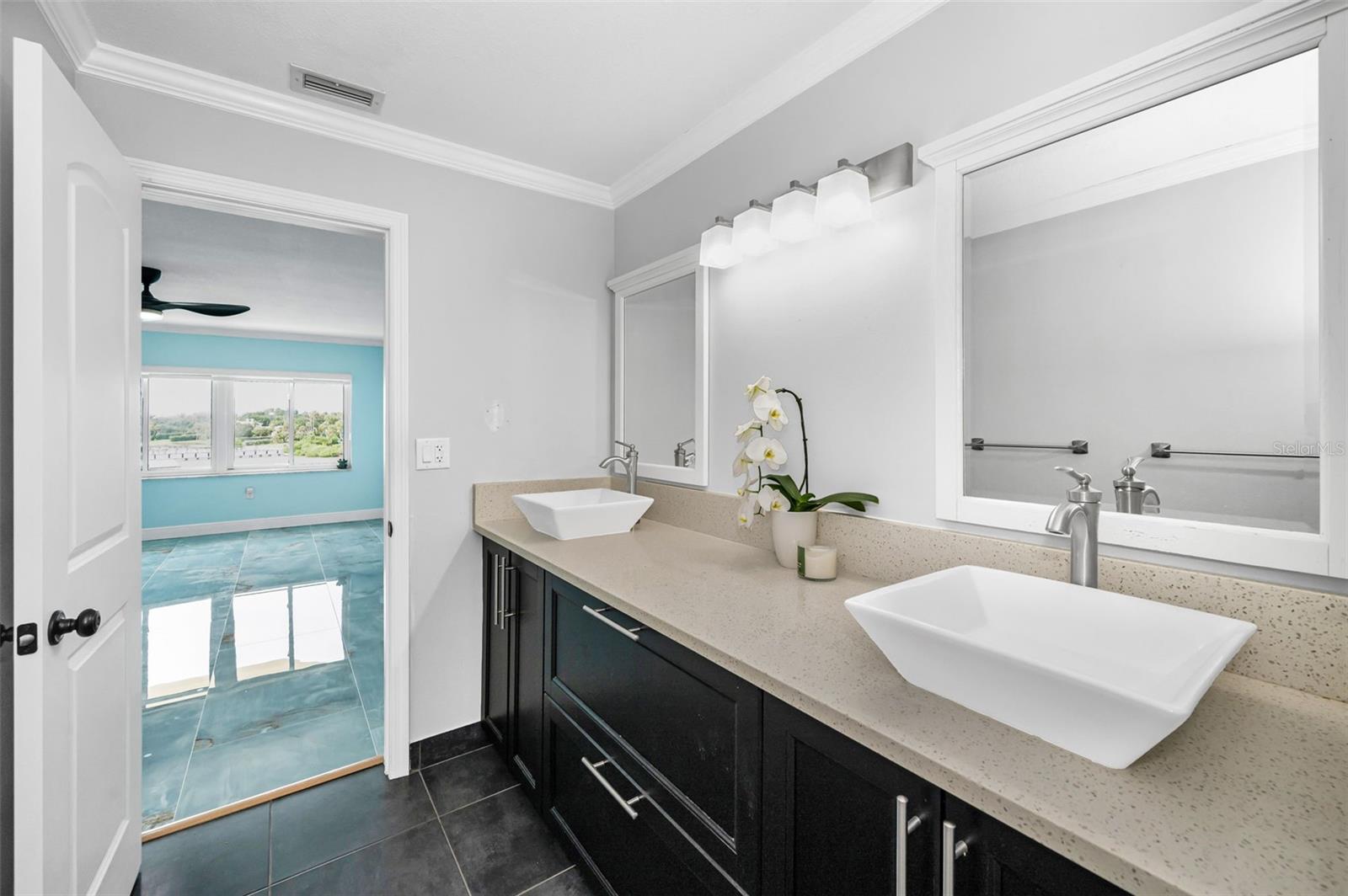 HARBOUR CLUB CONDO 3 - Residential Lease