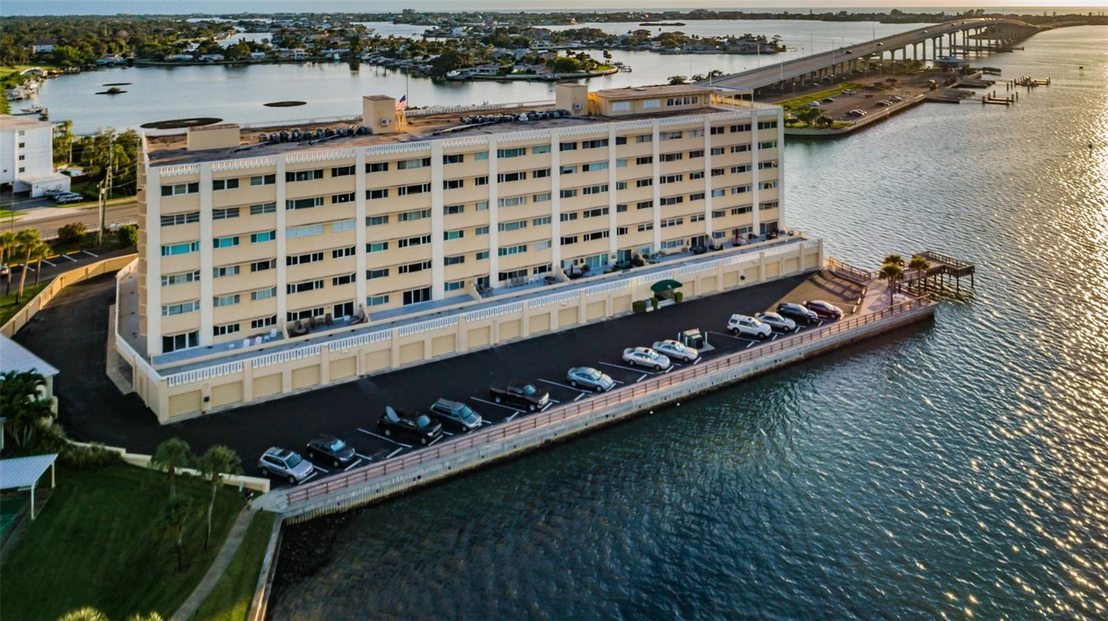 HARBOUR CLUB CONDO 3 - Residential Lease