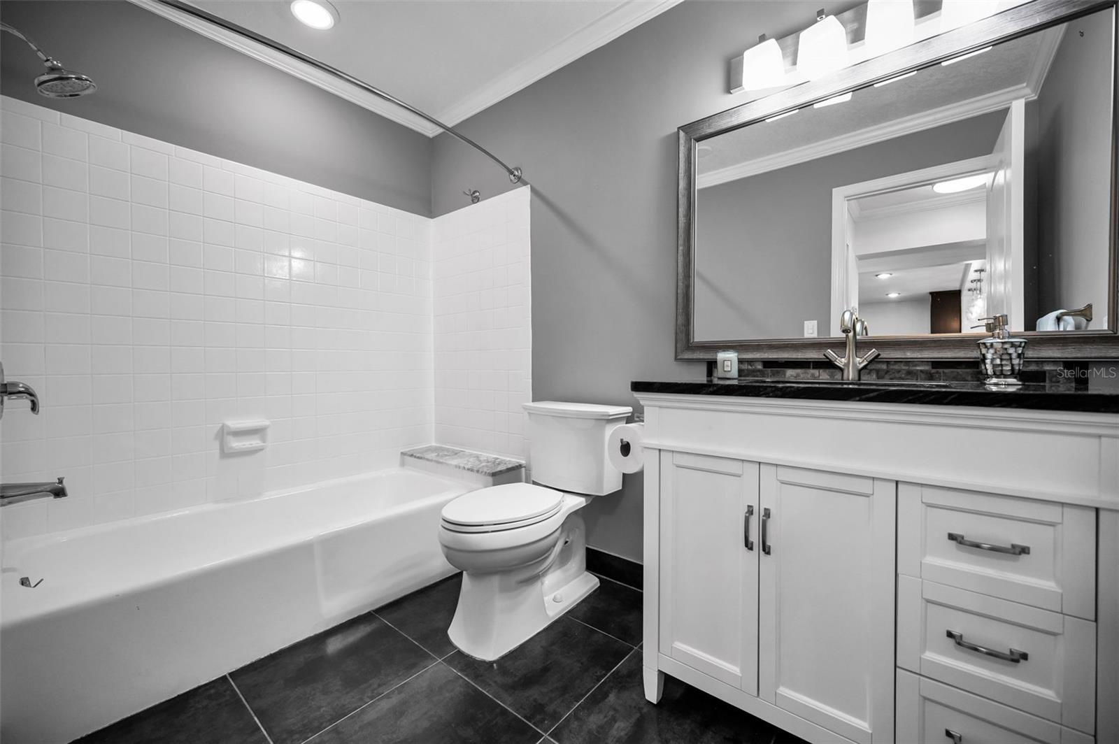 HARBOUR CLUB CONDO 3 - Residential Lease