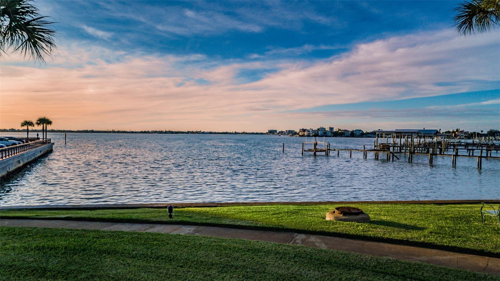 HARBOUR CLUB CONDO 3 - Residential Lease