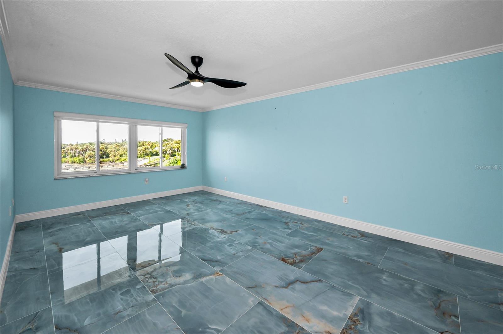 HARBOUR CLUB CONDO 3 - Residential Lease