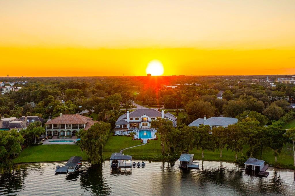 LAKE MAITLAND MANOR - Residential