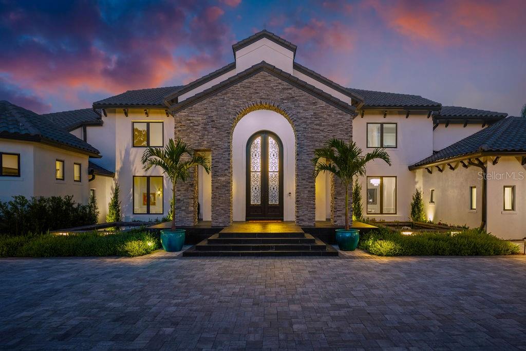 LAKE MAITLAND MANOR - Residential