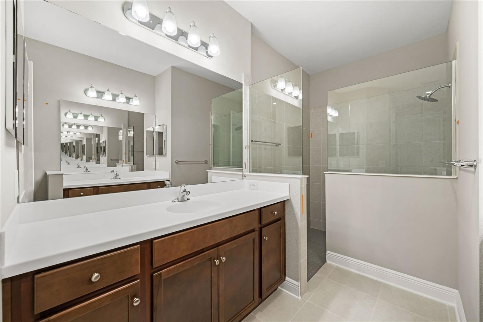 GRAND PARK PH 1 - Residential Lease