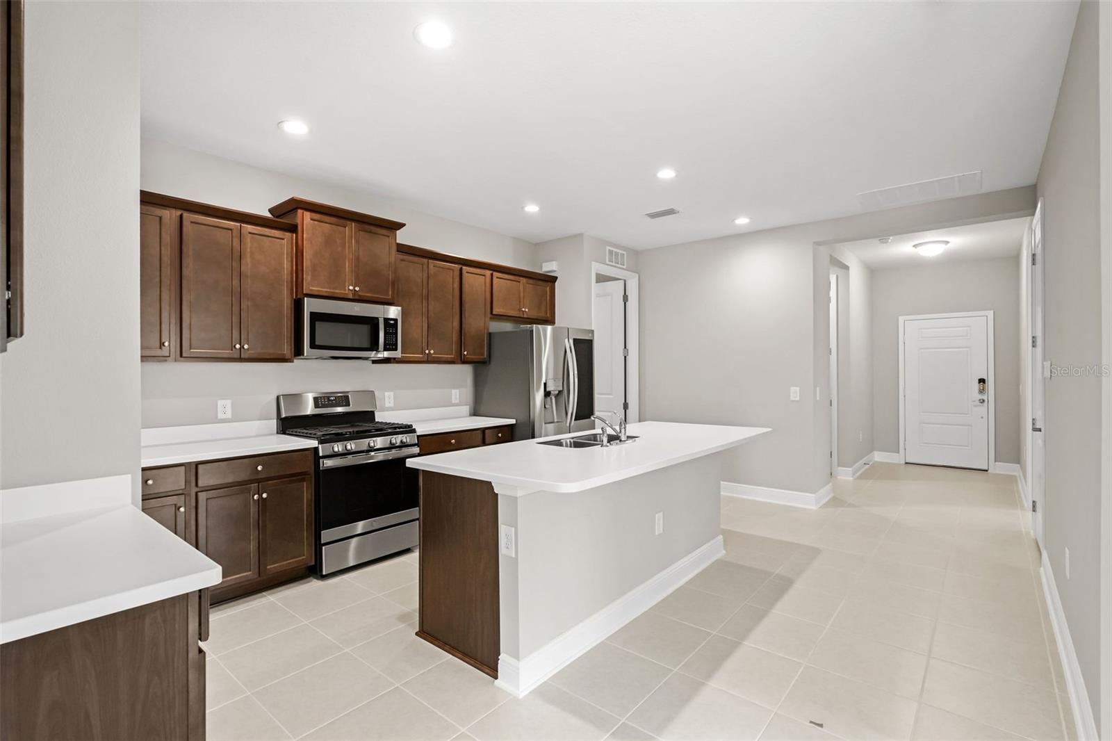 GRAND PARK PH 1 - Residential Lease