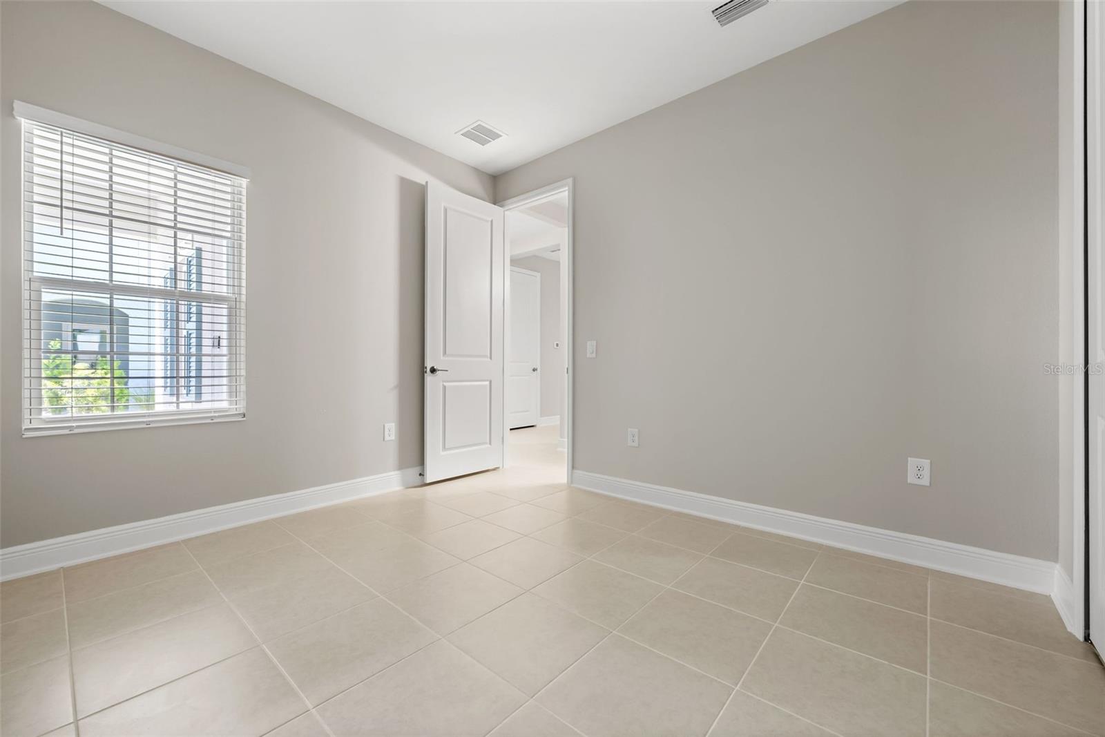 GRAND PARK PH 1 - Residential Lease