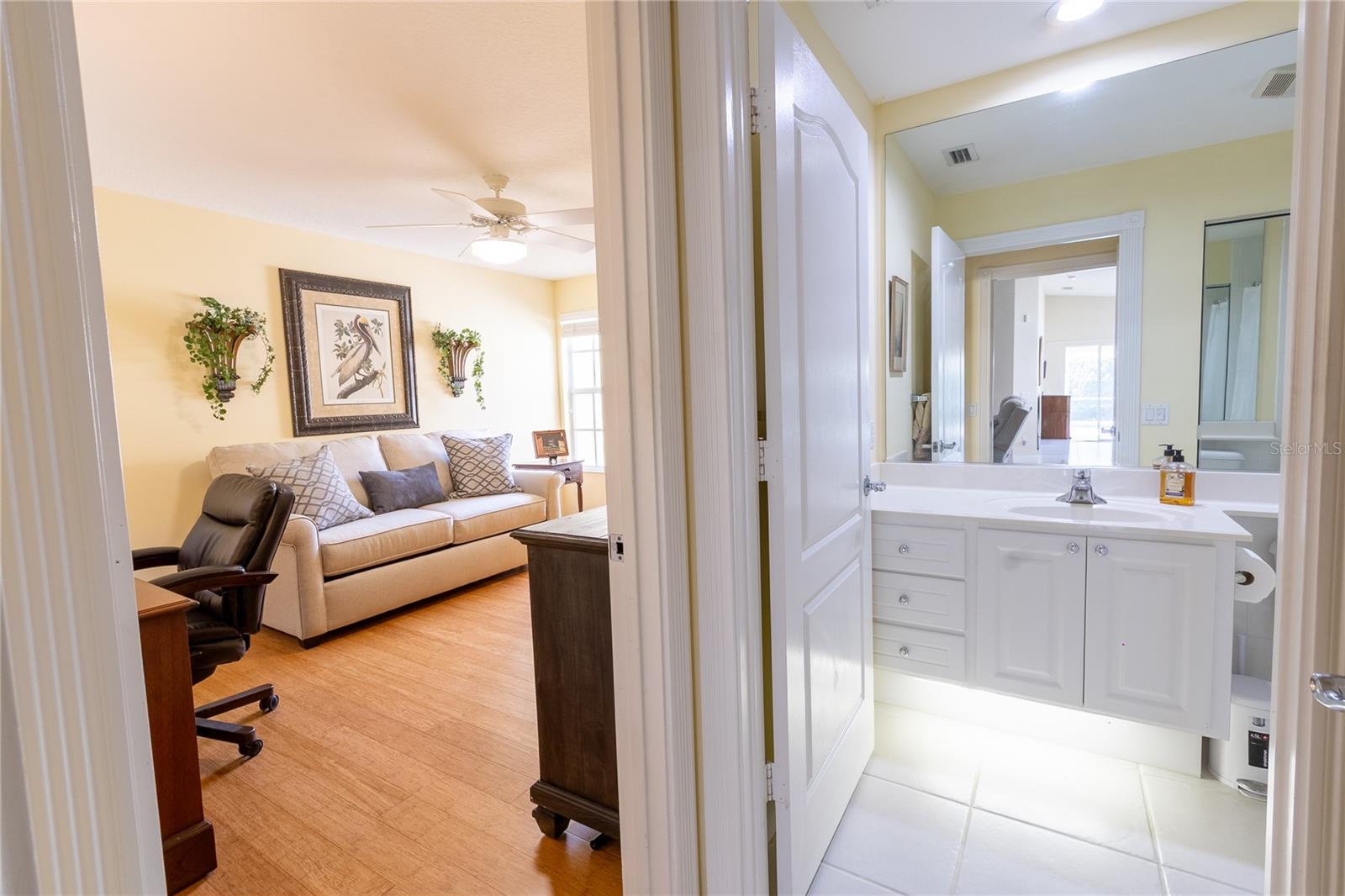 VILLAGEWALK - Residential