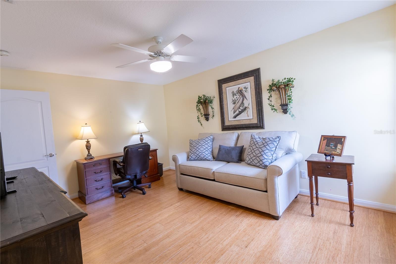 VILLAGEWALK - Residential