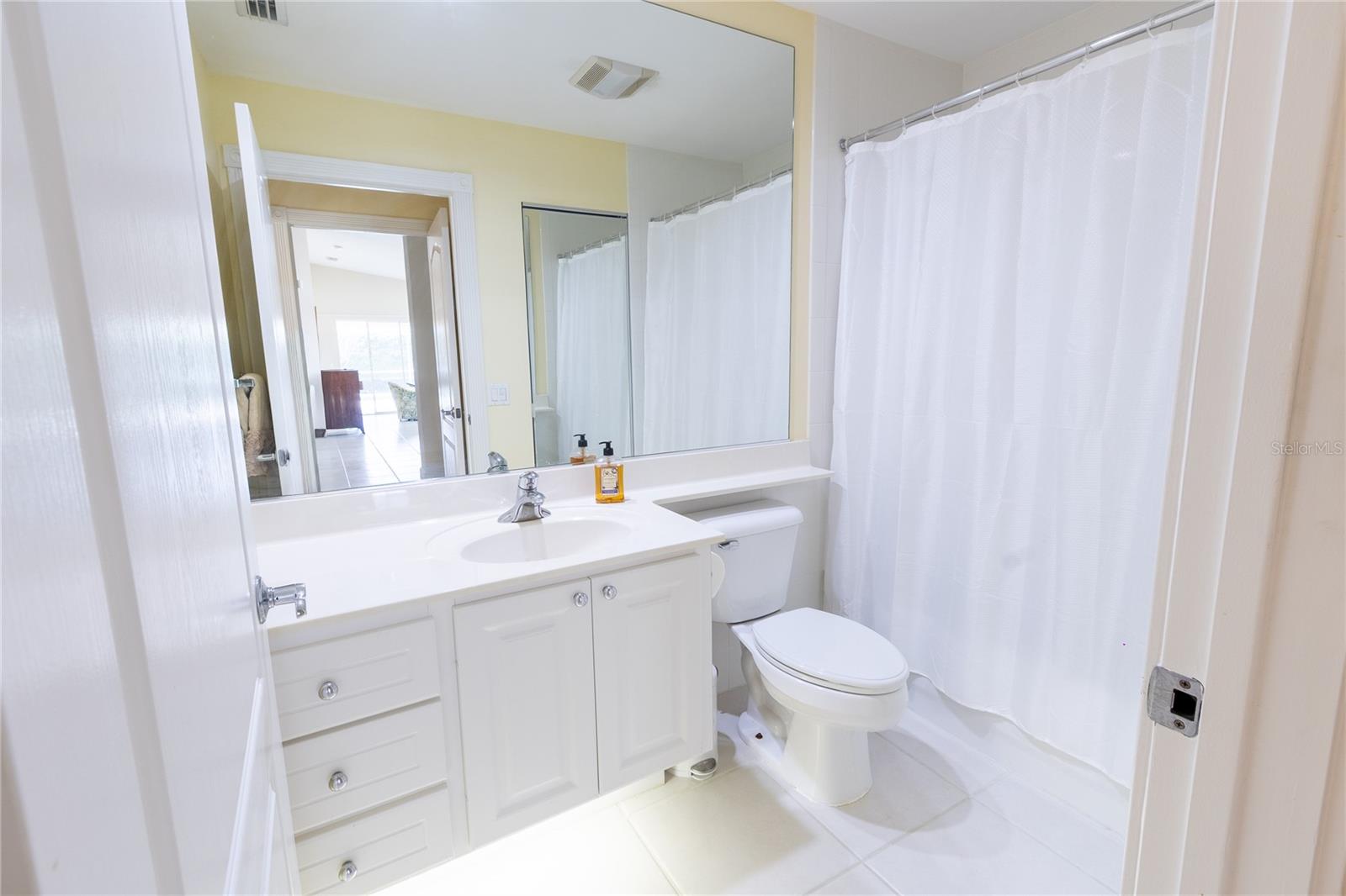 VILLAGEWALK - Residential