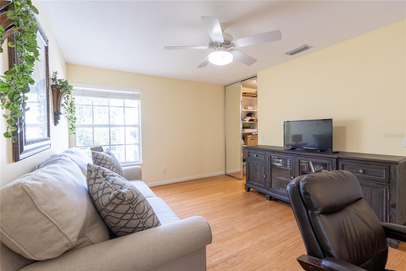 VILLAGEWALK - Residential