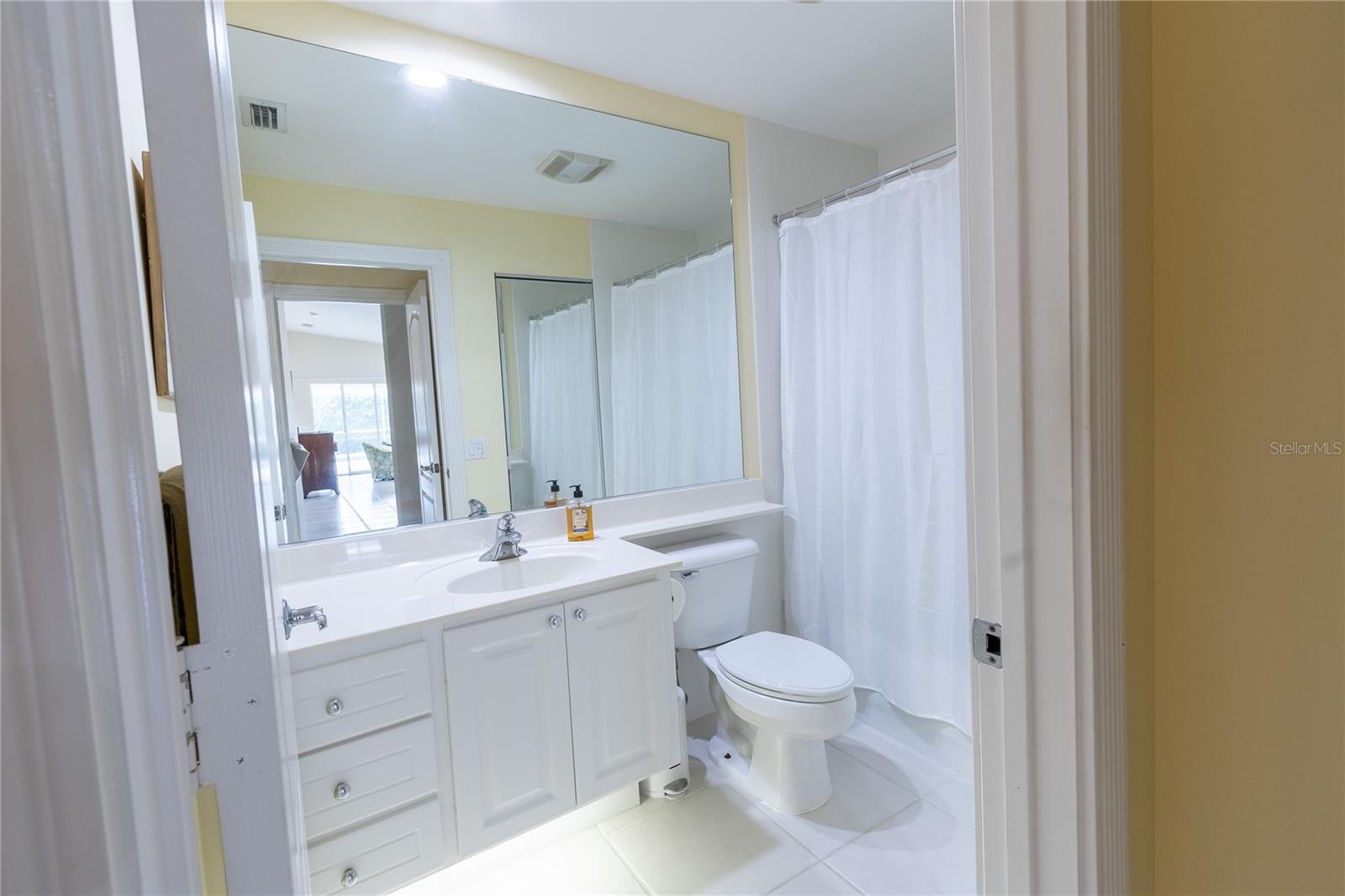 VILLAGEWALK - Residential