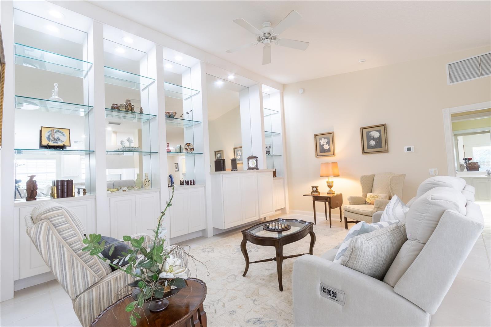 VILLAGEWALK - Residential