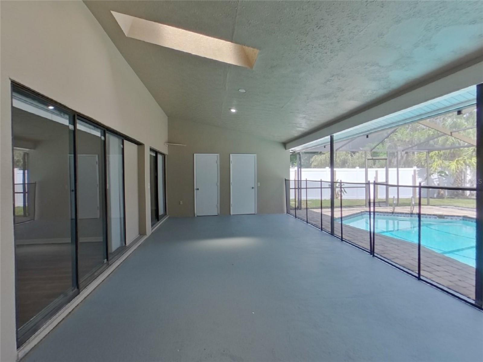 WALDEN LAKE UNIT 25 B - Residential Lease