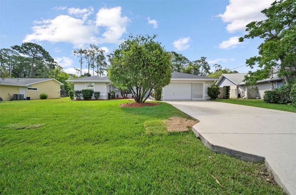 Photo of 10 Fortress Place, Palm Coast, FL 32137 (MLS # TB8416313)