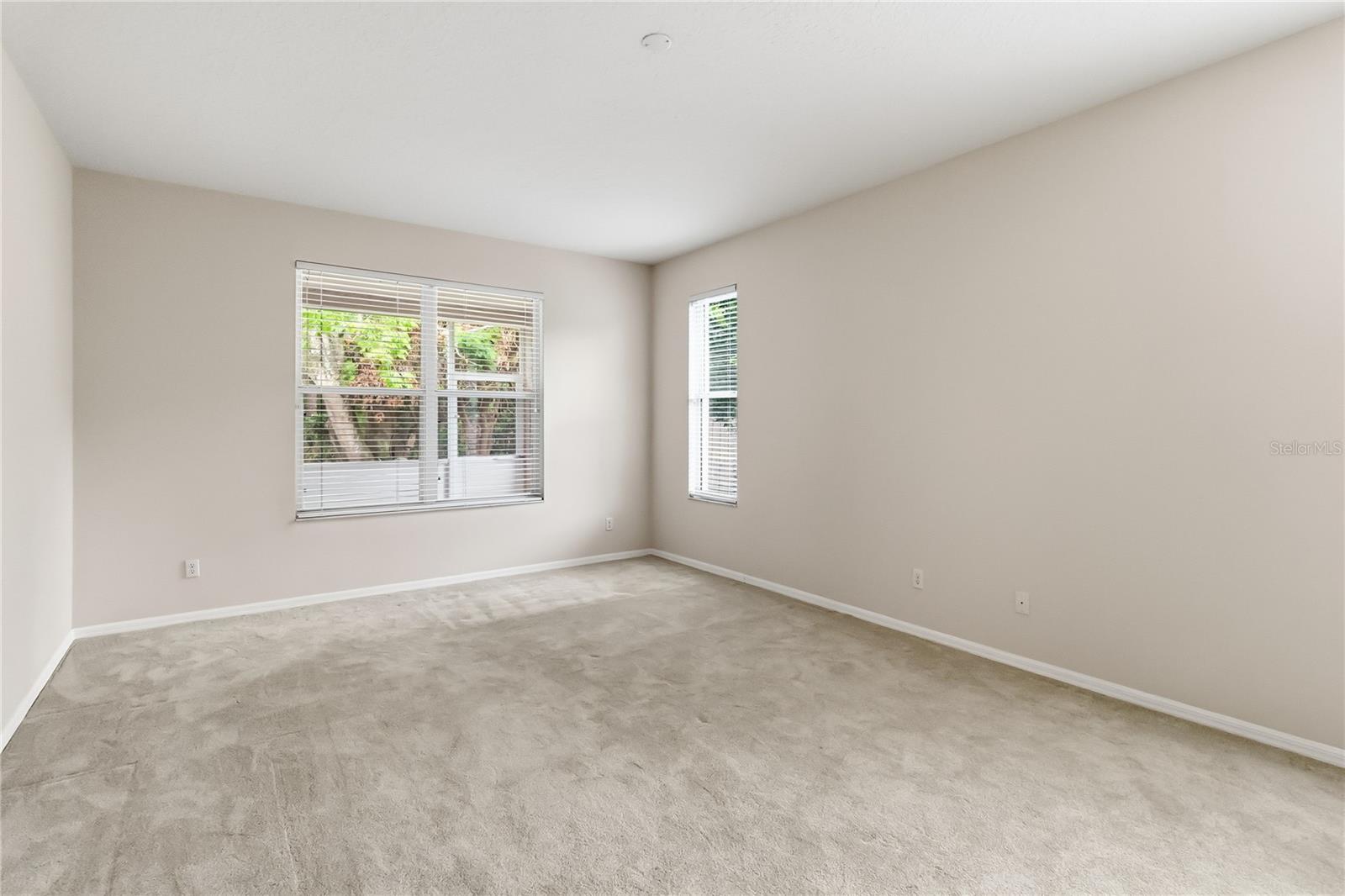 UNIVERSITY ESTATES - Residential