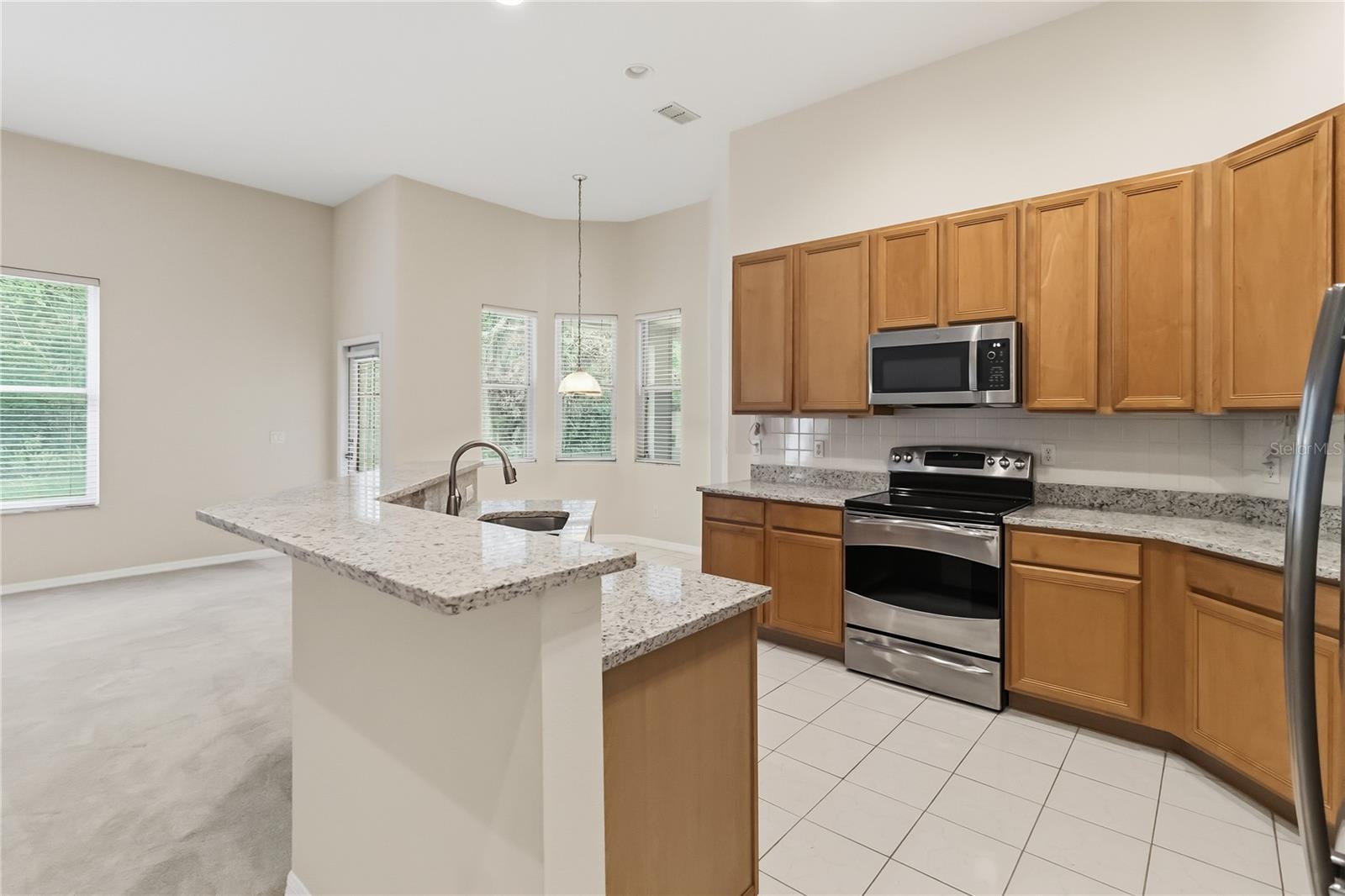 UNIVERSITY ESTATES - Residential
