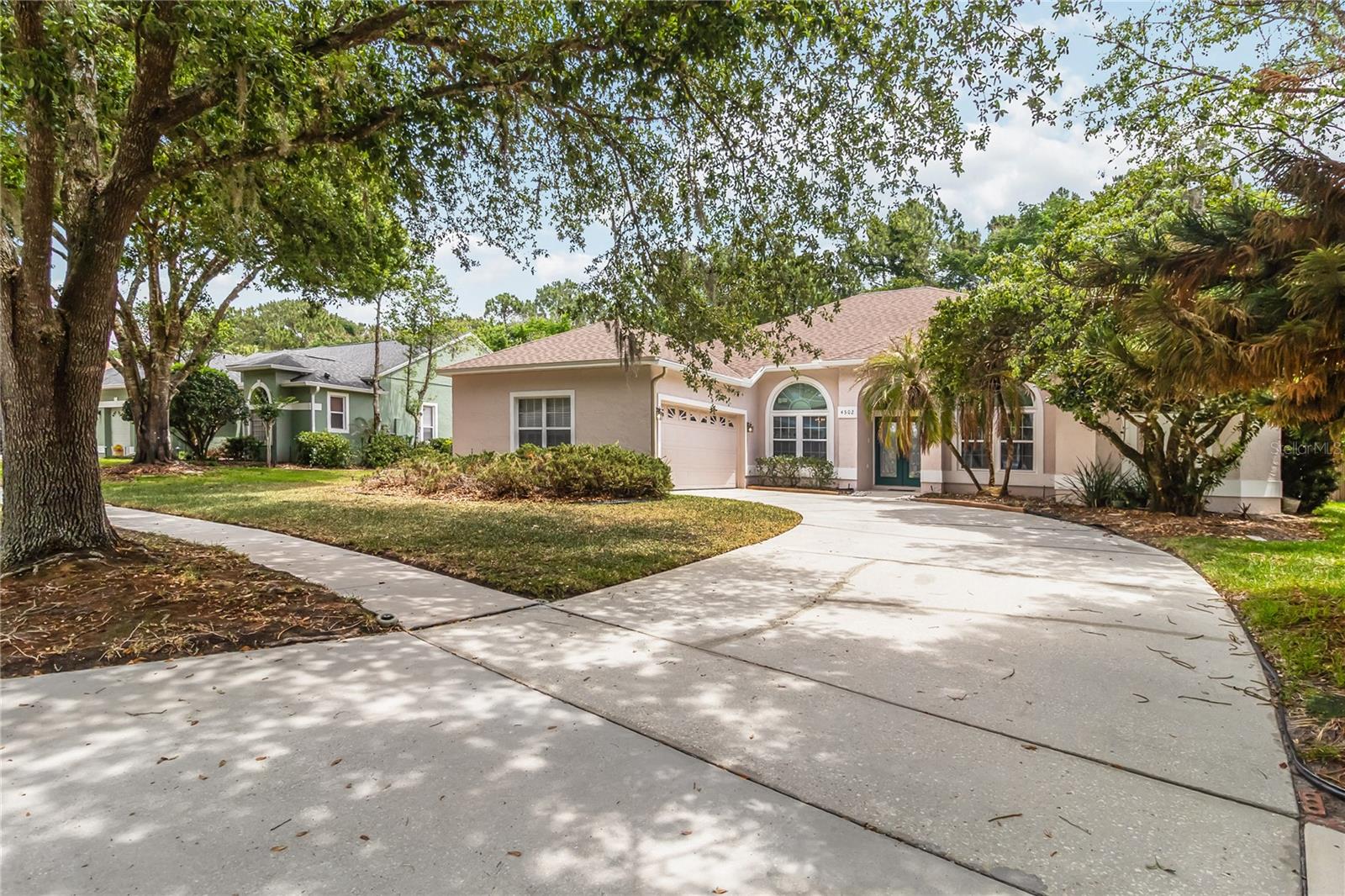 UNIVERSITY ESTATES - Residential