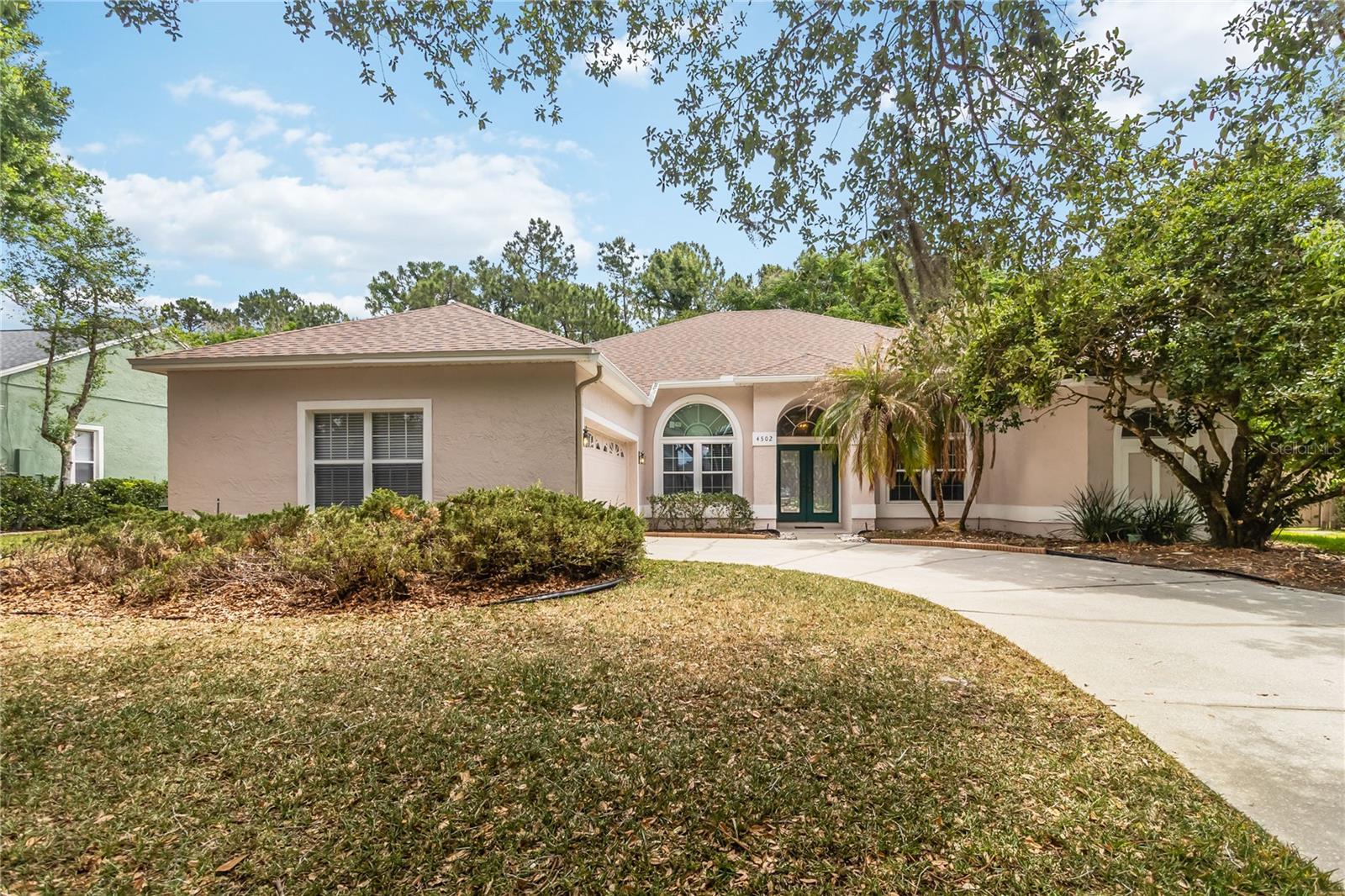 UNIVERSITY ESTATES - Residential