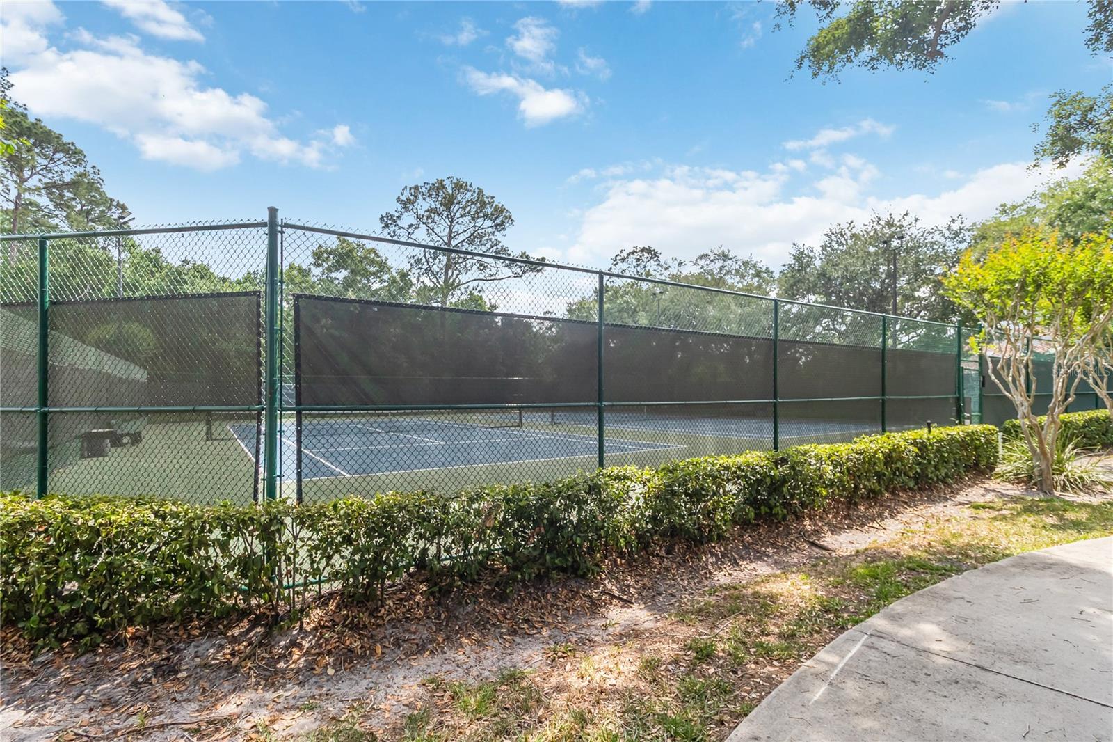 UNIVERSITY ESTATES - Residential