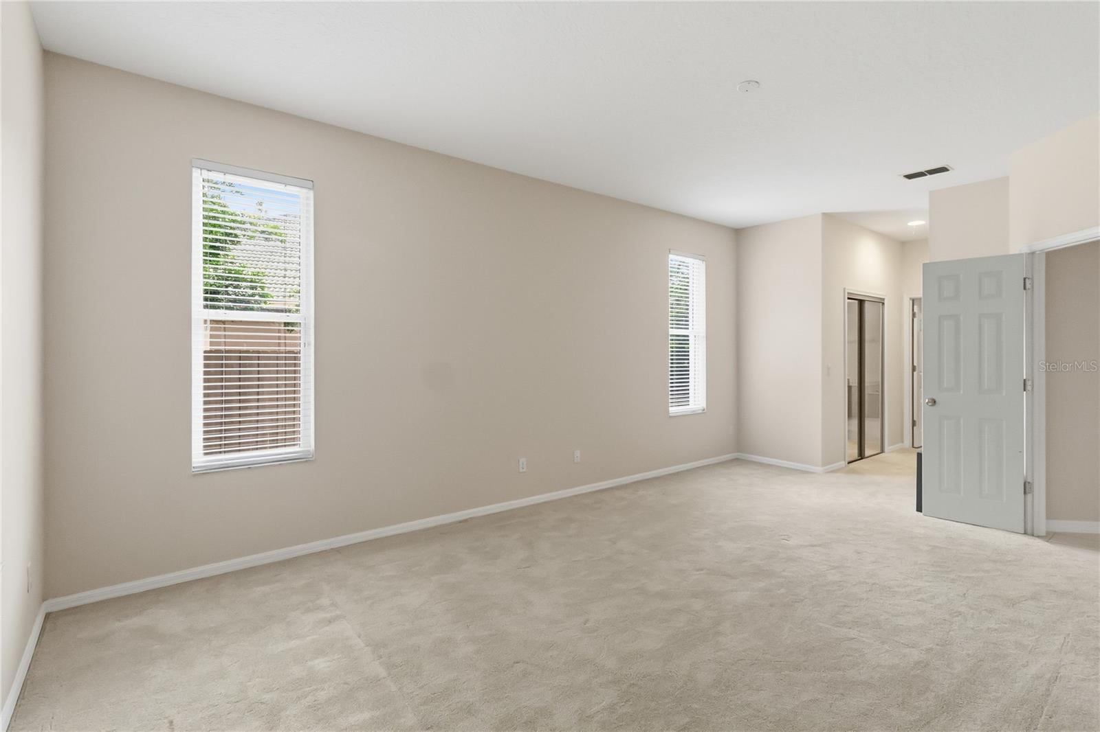 UNIVERSITY ESTATES - Residential