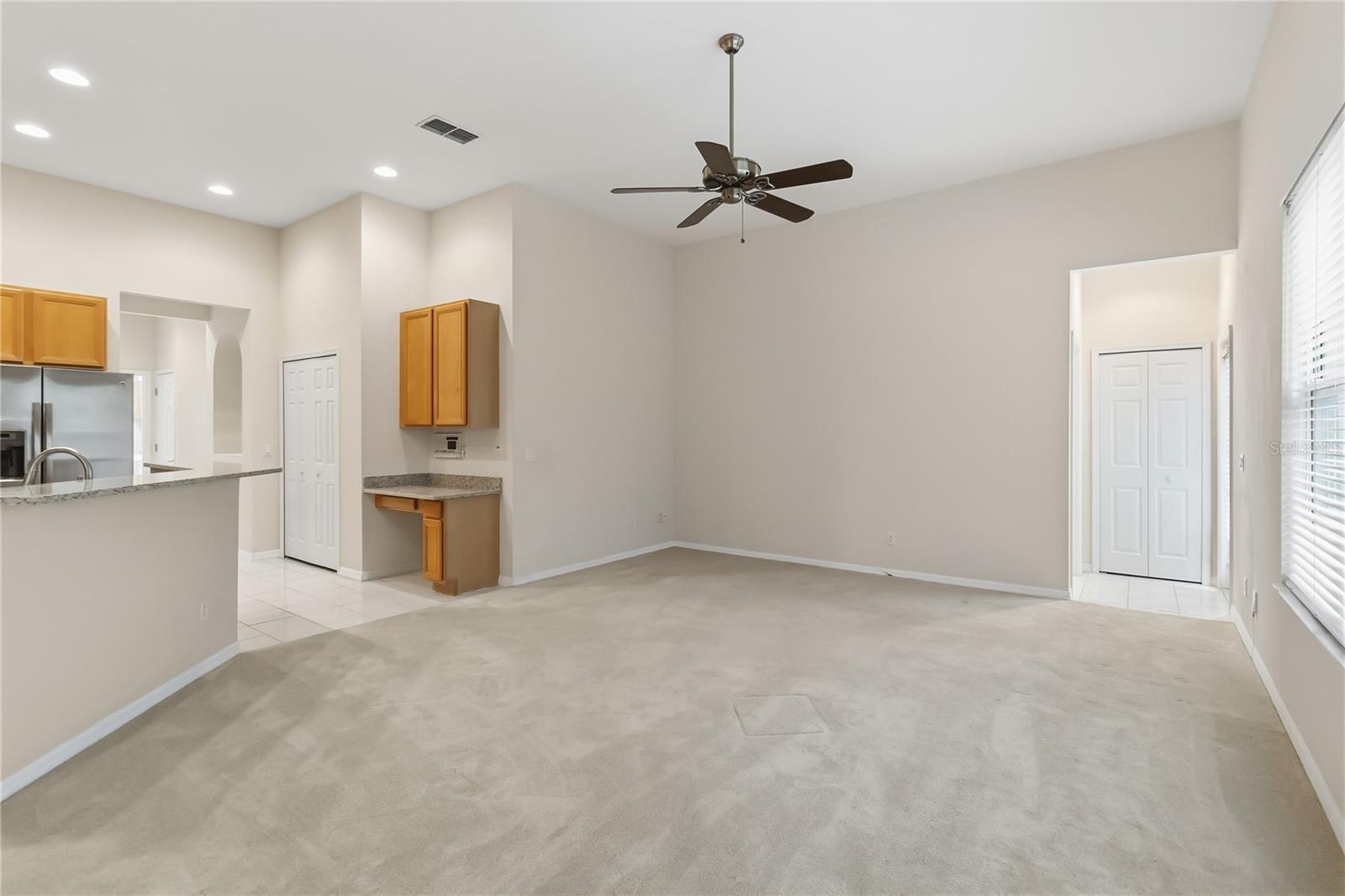 UNIVERSITY ESTATES - Residential