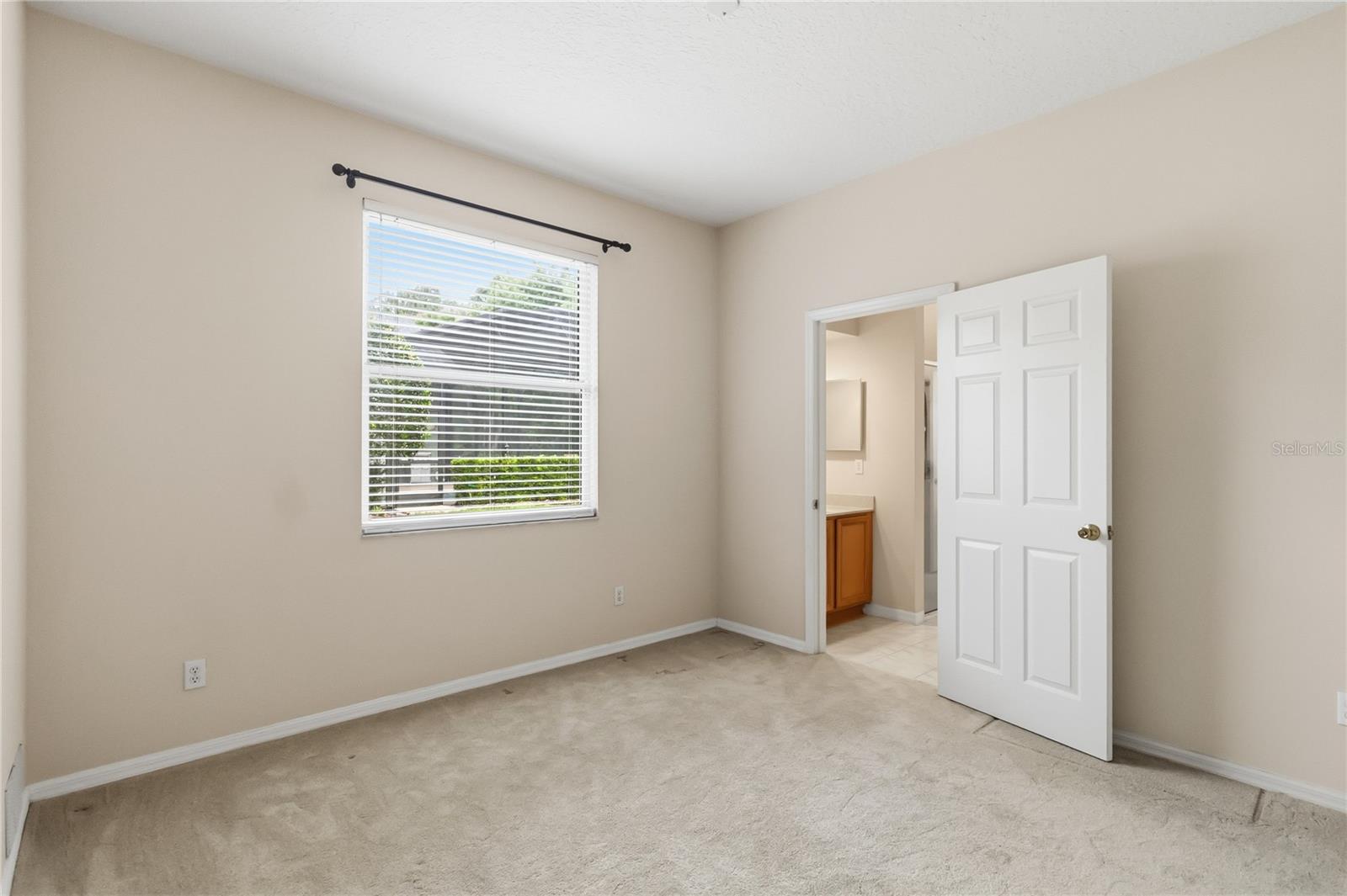 UNIVERSITY ESTATES - Residential