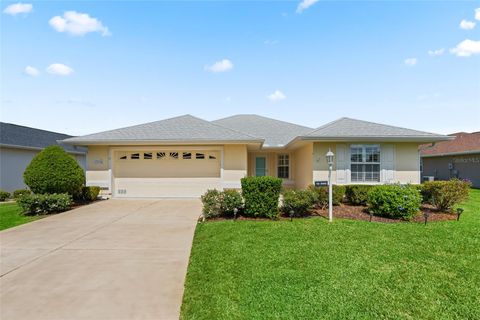 Photo of 17974 SE 123rd Terrace, Summerfield, FL 34491 (MLS # G5102196) Photo of 17974 SE 123rd Terrace, Summerfield, FL 34491 (MLS # G5102196)