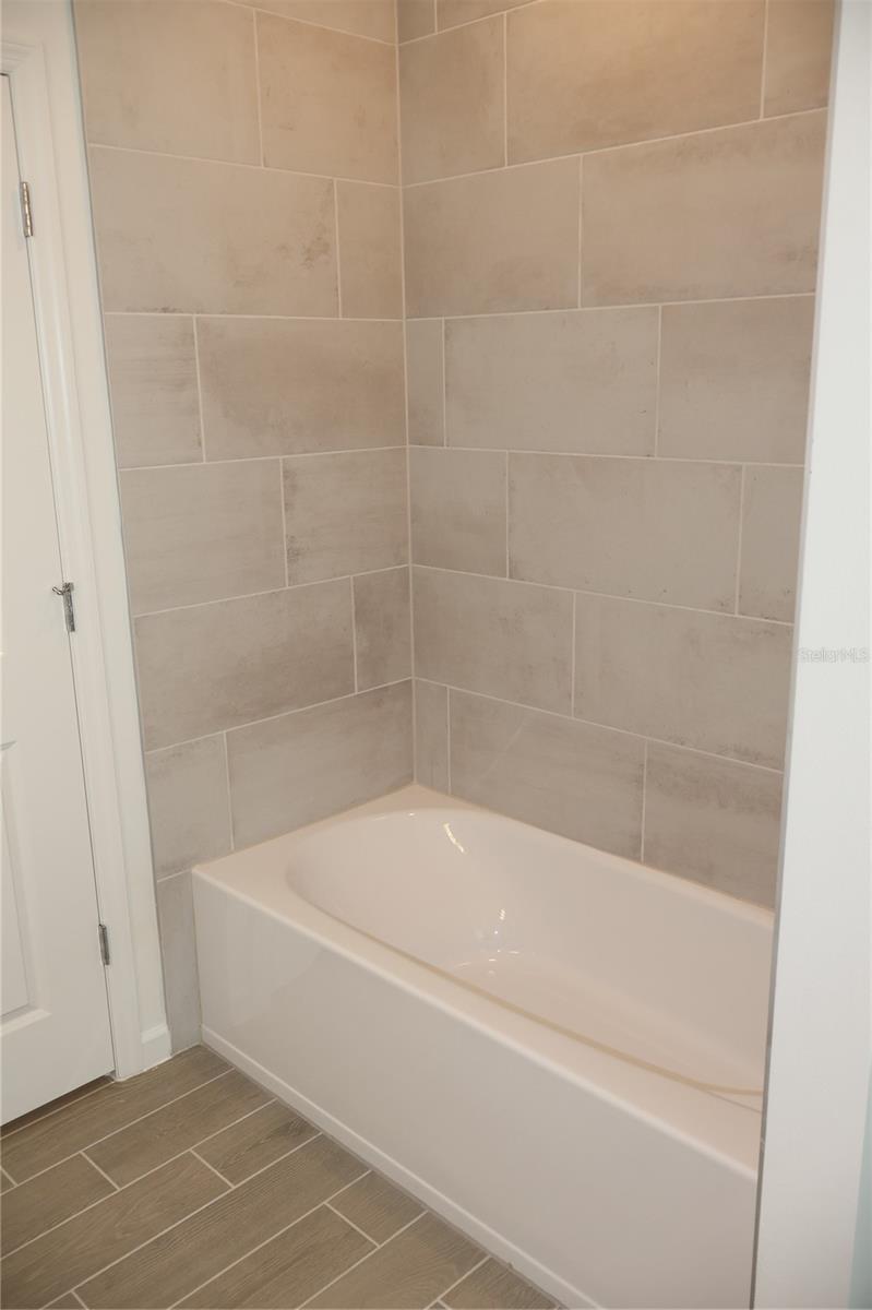 MILLWOOD ESTATES - Residential Lease