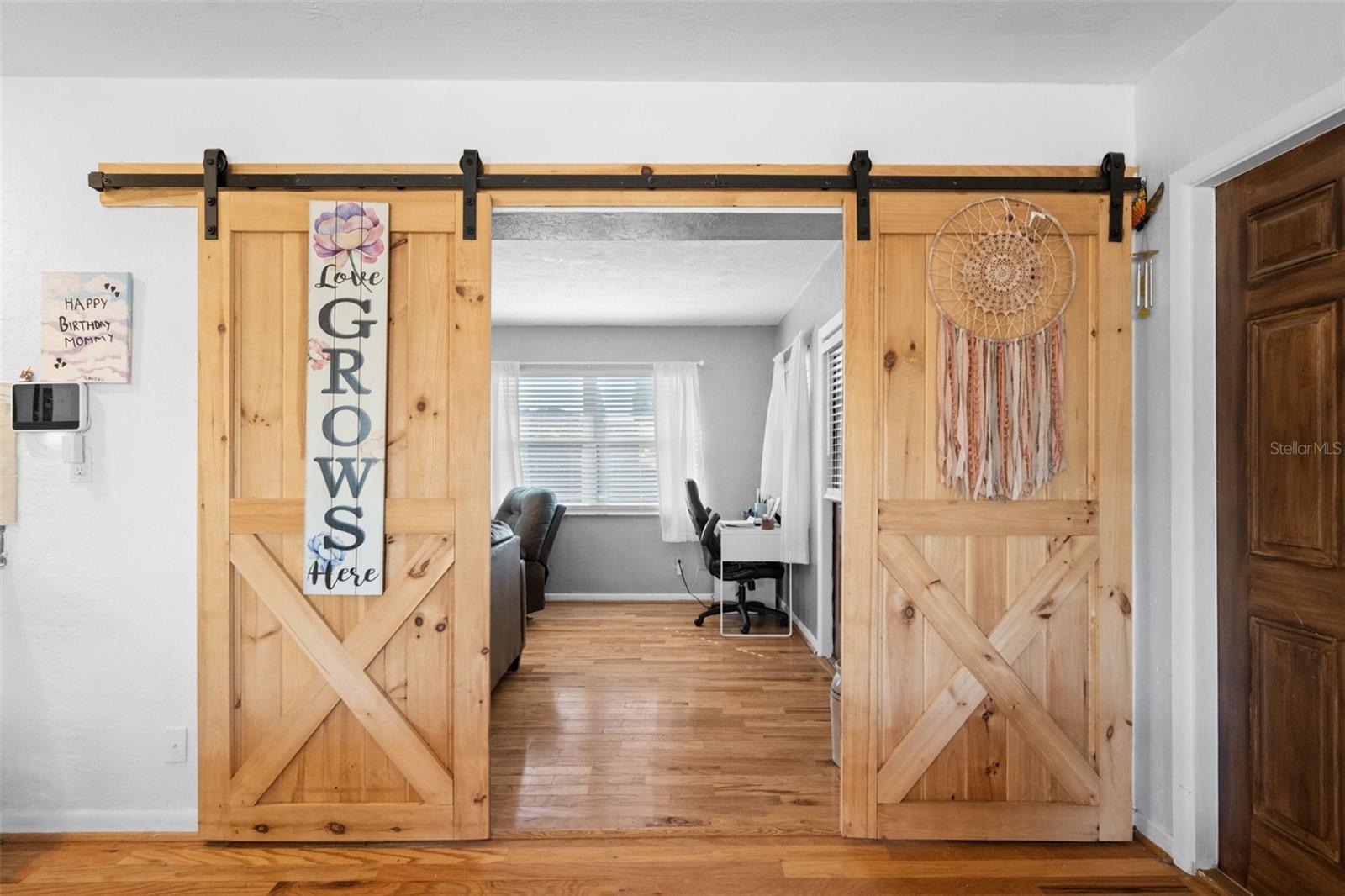 MEADOW LAWN 9TH ADD - Residential