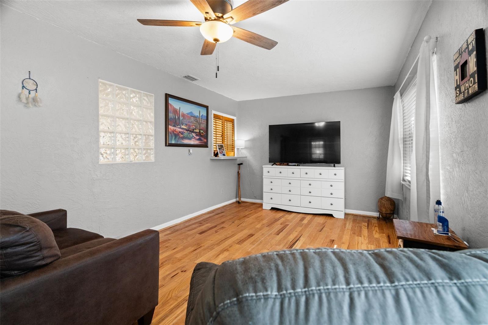 MEADOW LAWN 9TH ADD - Residential