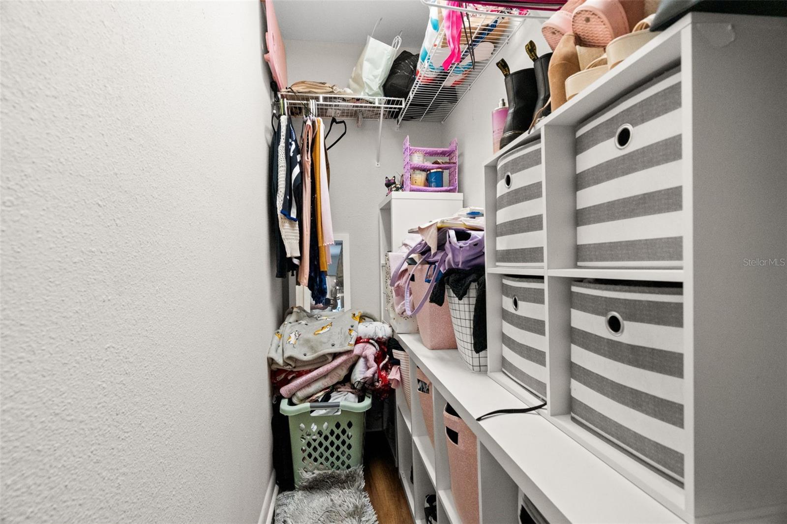 MEADOW LAWN 9TH ADD - Residential