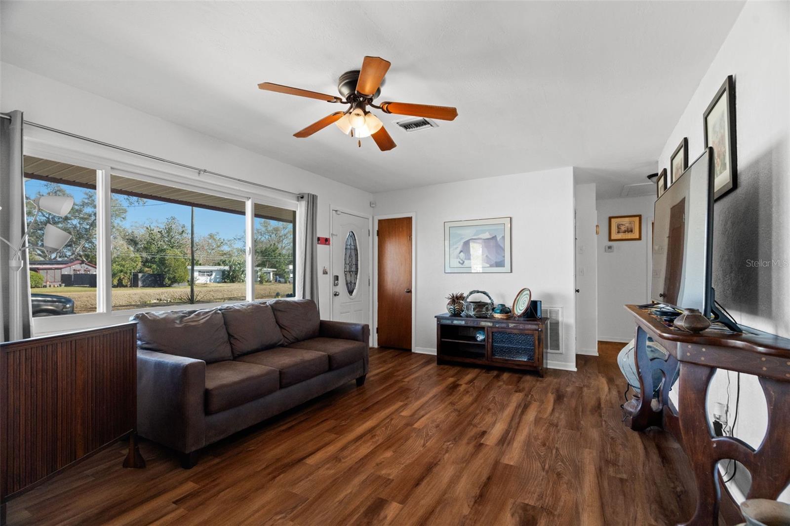 MEADOW LAWN 9TH ADD - Residential